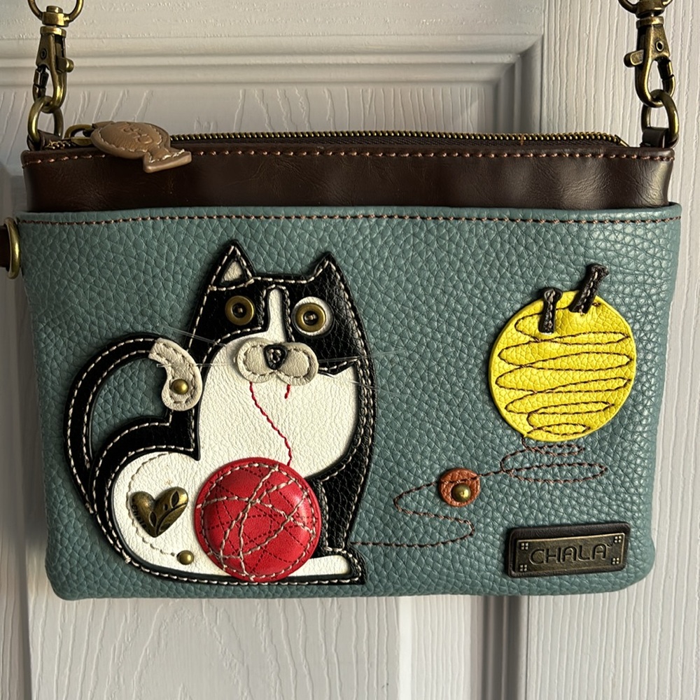 Chala Fat Cat Crossbody EUC